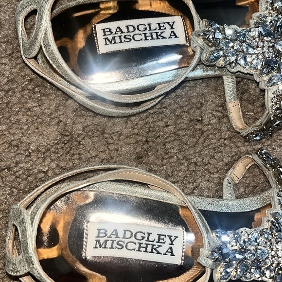 BADGLEY MISCHKA Cara II Crystal Embellished Flat Sandal Rhinestone Bling 7 - Picture 8 of 10